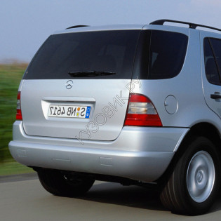 Бампер задний в цвет кузова Mercedes M-Class W163 (1998-2005)